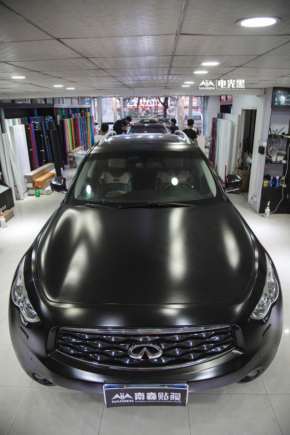 英菲尼迪fx35汽车改色,英菲尼迪fx35改色贴膜,英菲尼迪fx35车身改色